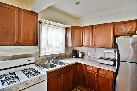 Preview image for 9 Coniston Rd, Toronto