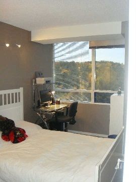 Preview image for 3050 Ellesmere Rd #810, Toronto