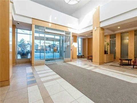 Preview image for 18 Mondeo Dr #725, Toronto