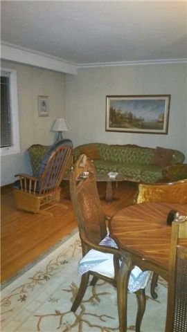 Preview image for 740 Meadowvale Rd, Toronto