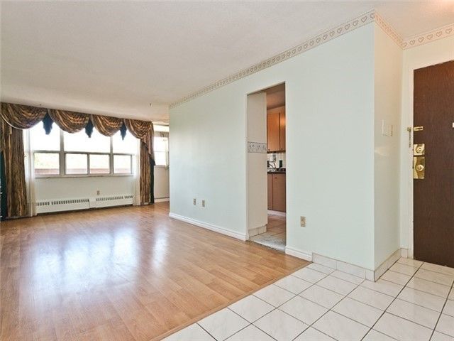 Preview image for 270 Palmdale Dr #609, Toronto