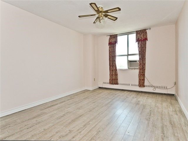 Preview image for 270 Palmdale Dr #609, Toronto