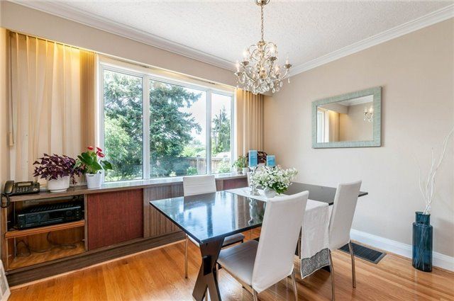 Preview image for 122 Tower Dr, Toronto