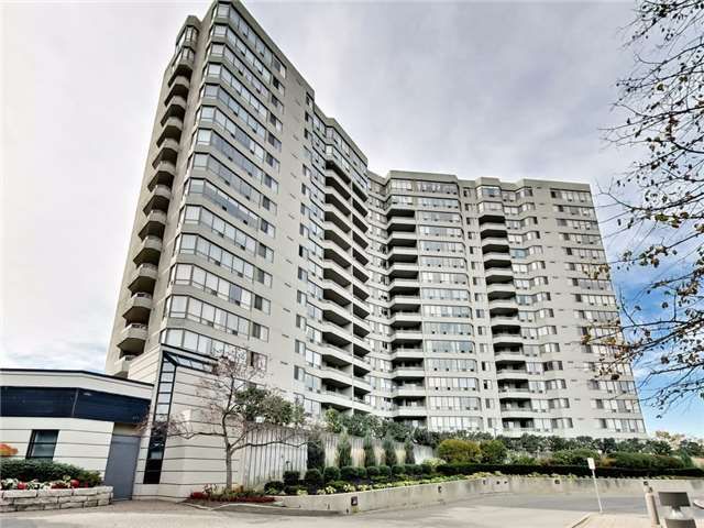 Preview image for 160 Alton Towers Circ #1409, Toronto