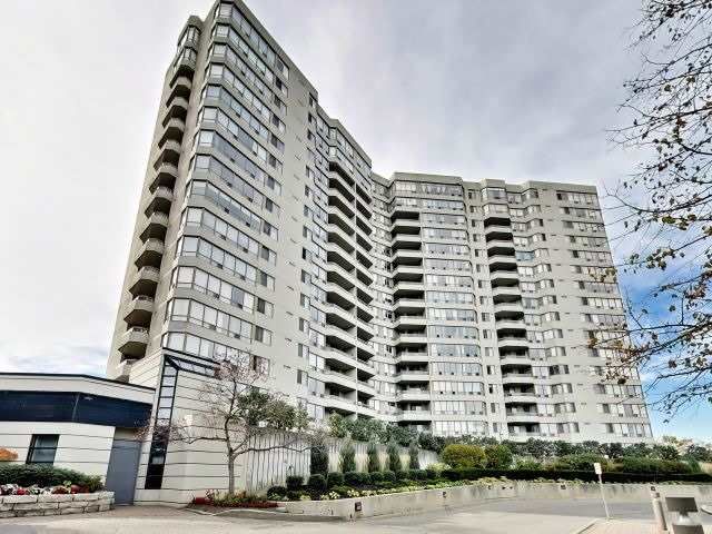 Preview image for 160 Alton Towers Circ #1409, Toronto