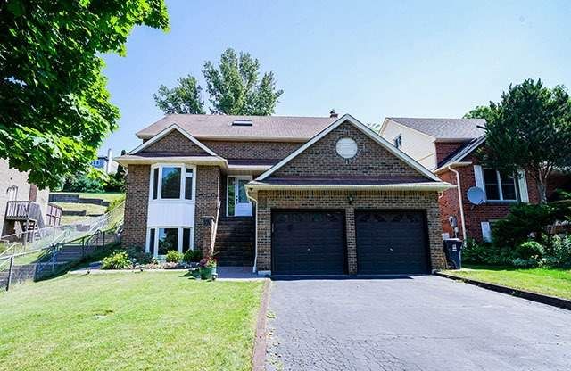 Preview image for 53 Broadbridge Dr, Toronto