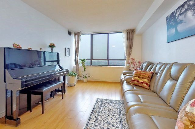 Preview image for 75 Bamburgh Circ #1415, Toronto