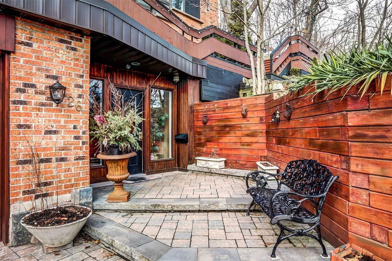 Preview image for 26 Bethune Blvd, Toronto