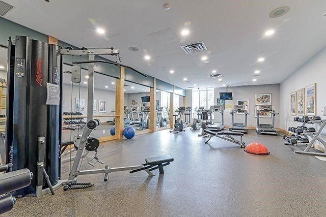 Preview image for 18 Mondeo Dr #725, Toronto