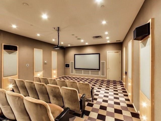Preview image for 18 Mondeo Dr #725, Toronto