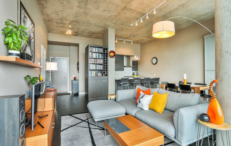 Preview image for 90 Broadview Ave #905, Toronto