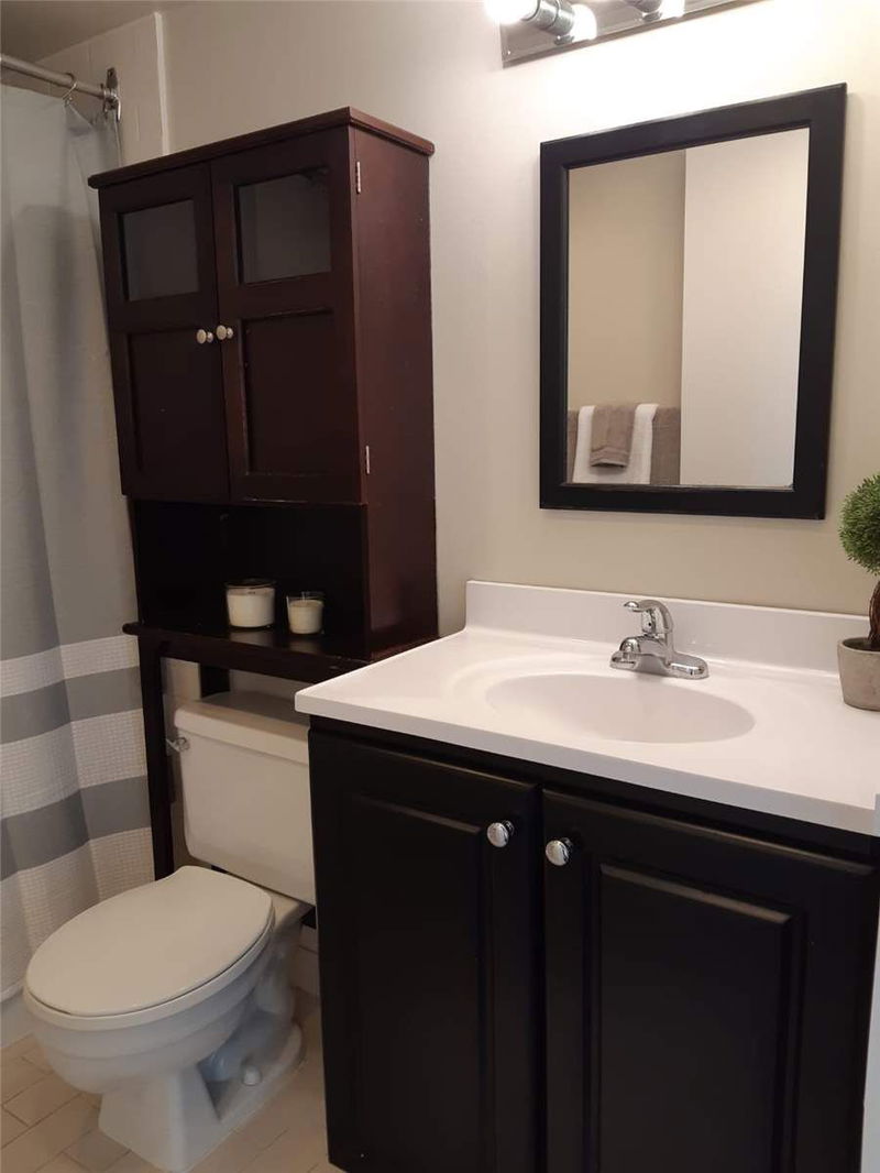Preview image for 3050 Ellesmere Rd #810, Toronto