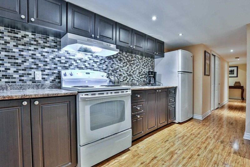 Preview image for 18 Pilkington Dr, Toronto