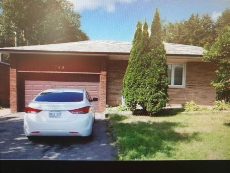 Preview image for 740 Meadowvale Rd, Toronto