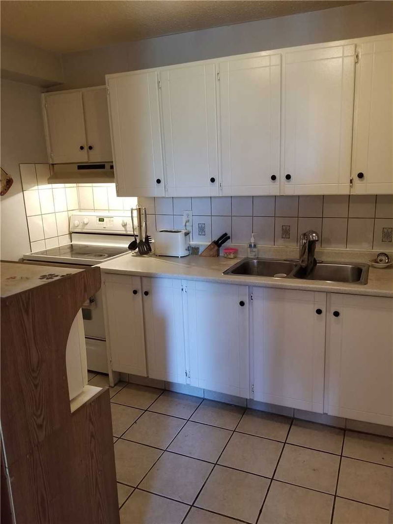 Preview image for 15 Torrance Rd #304, Toronto
