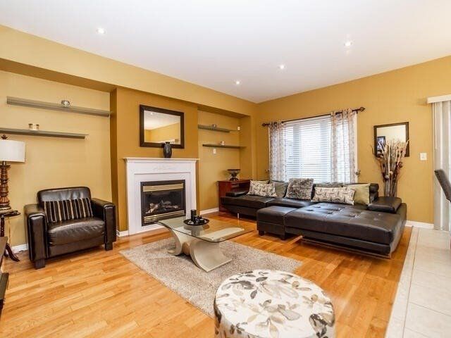 Preview image for 10 Gristone Cres, Toronto