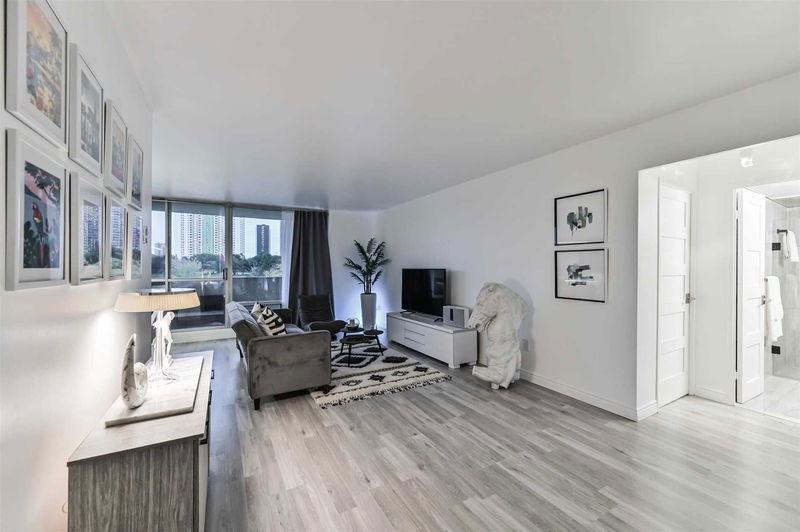 Preview image for 5 Massey Sq E #306, Toronto