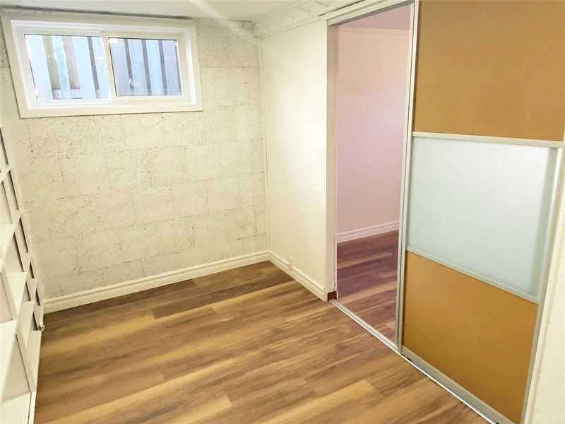 Preview image for 55 Munson Cres, Toronto