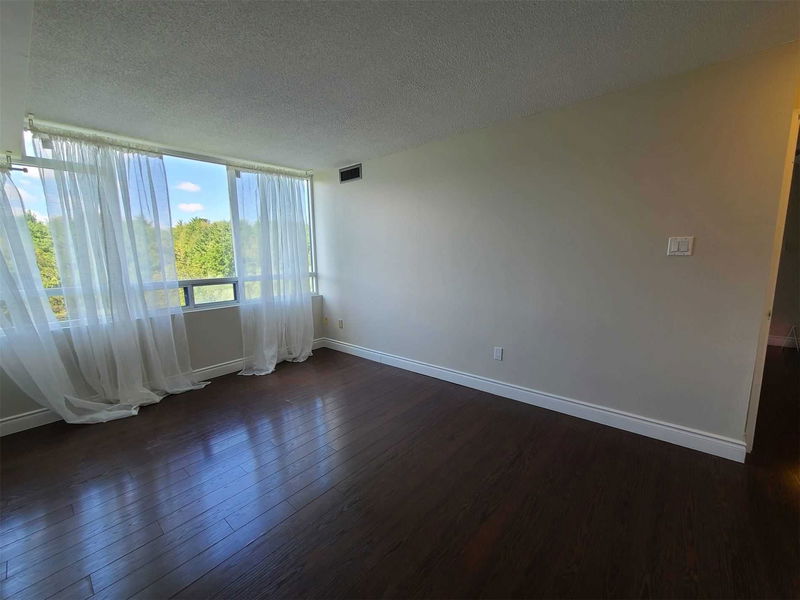 Preview image for 3050 Ellesmere Rd #810, Toronto