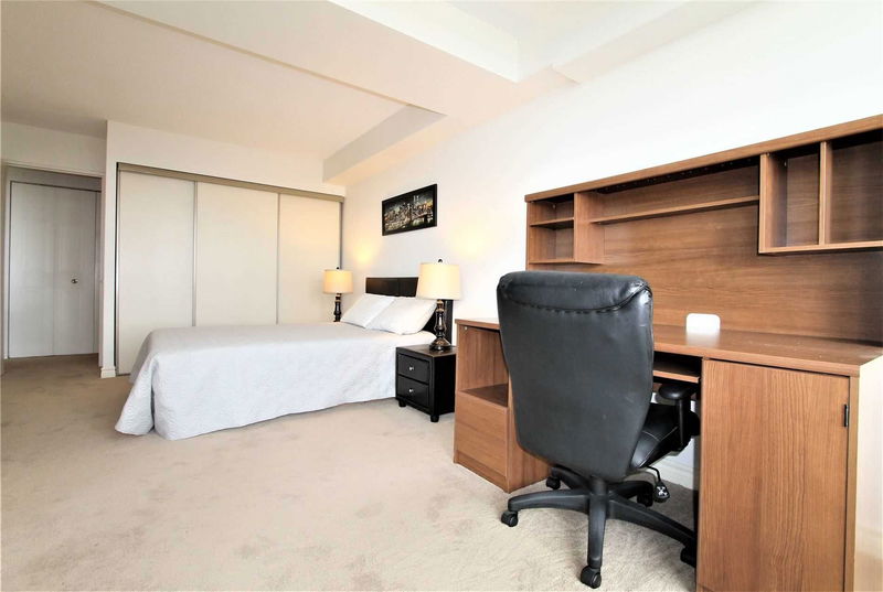 Preview image for 225 Bamburgh Circ #606, Toronto