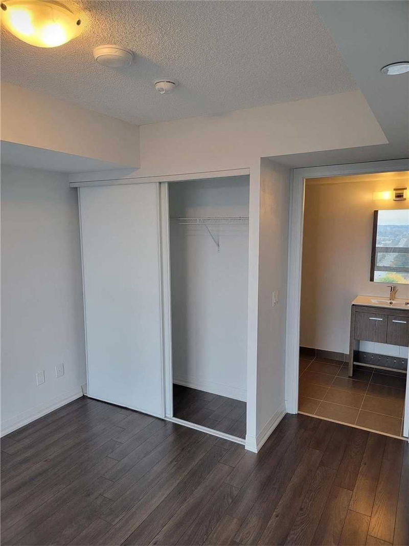 Preview image for 30 Meadowglen Pl #2201, Toronto