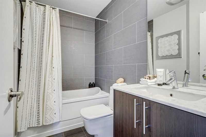 Preview image for 323 Kingston Rd #204, Toronto