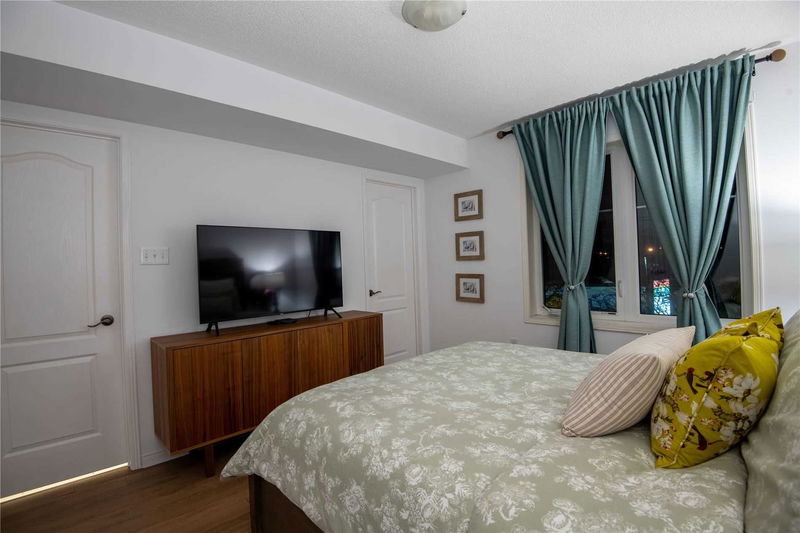 Preview image for 6051 Kingston Rd #25, Toronto