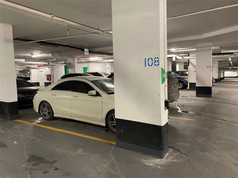 Preview image for 135 Village Green Sq, Toronto
