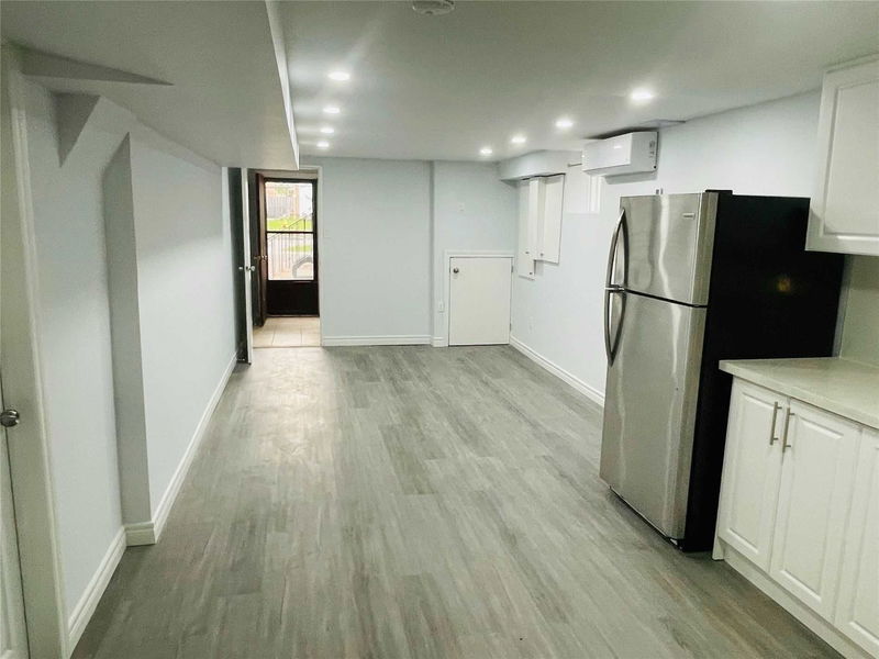 Preview image for 22 Hildenboro Sq, Toronto
