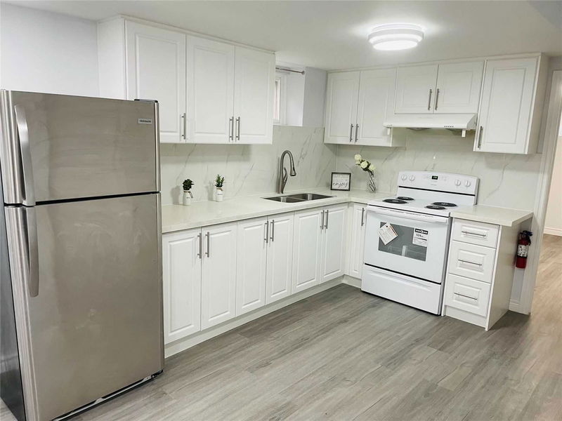 Preview image for 22 Hildenboro Sq, Toronto