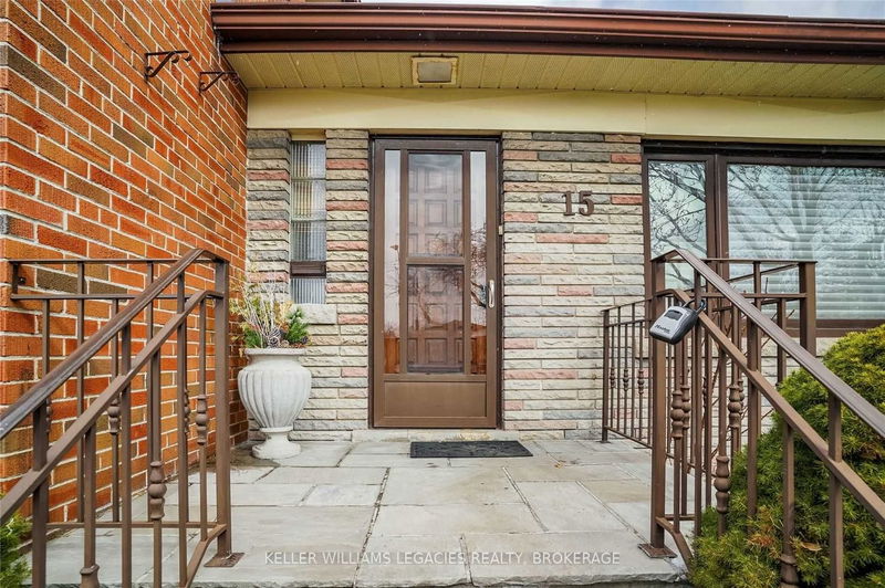 Preview image for 15 Holford Cres, Toronto