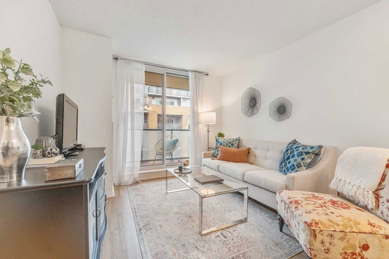 Preview image for 1863 Queen St E #412, Toronto