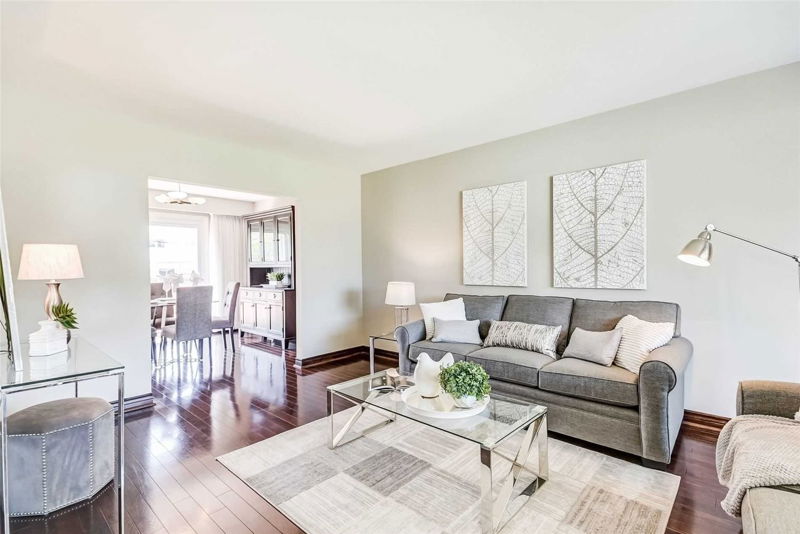 Preview image for 23 Bledlow Manor Dr, Toronto