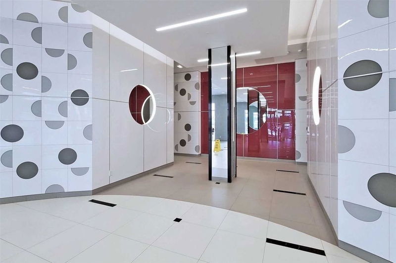 Preview image for 30 Meadowglen Pl #205, Toronto