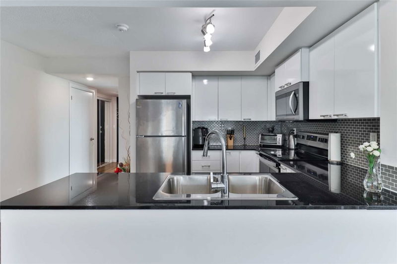 Preview image for 2152 Lawrence Ave E #509, Toronto