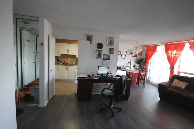 Preview image for 120 Dundalk Dr #1210, Toronto