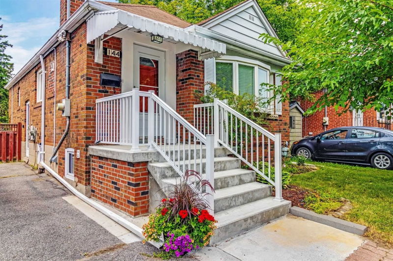 Preview image for 144 Lilian Dr, Toronto