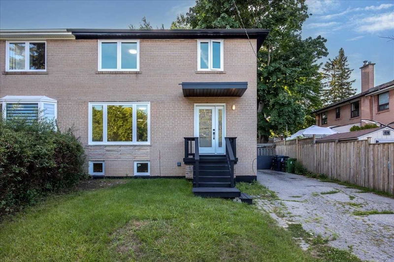 Preview image for 42 Pixley Cres, Toronto