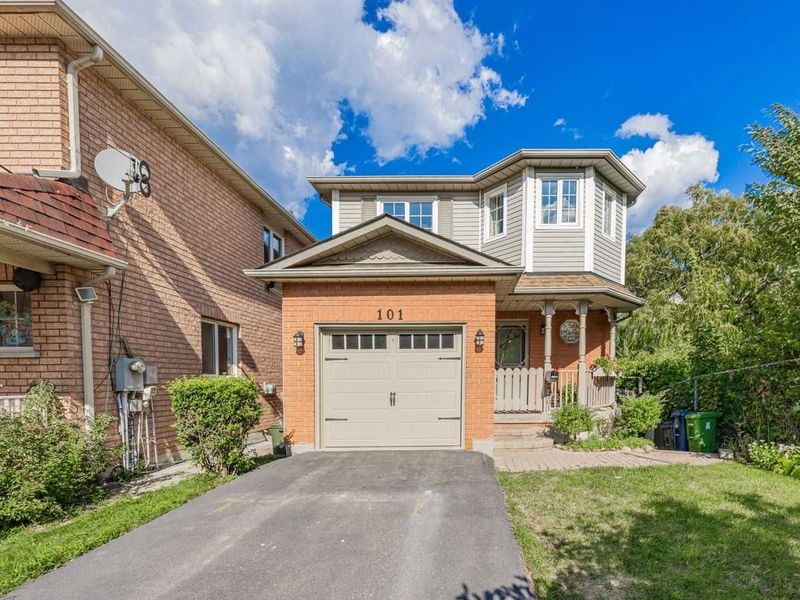 Preview image for 101 Piperbrook Cres, Toronto