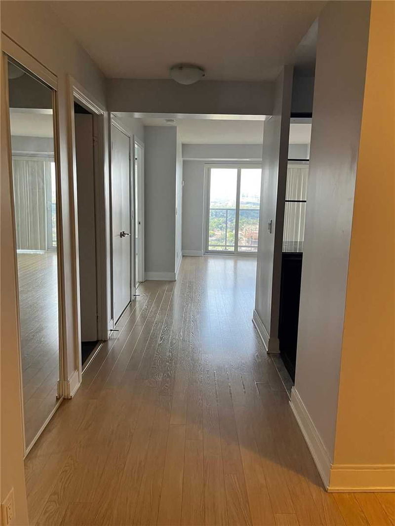 Preview image for 125 Village Green Sq #3807, Toronto