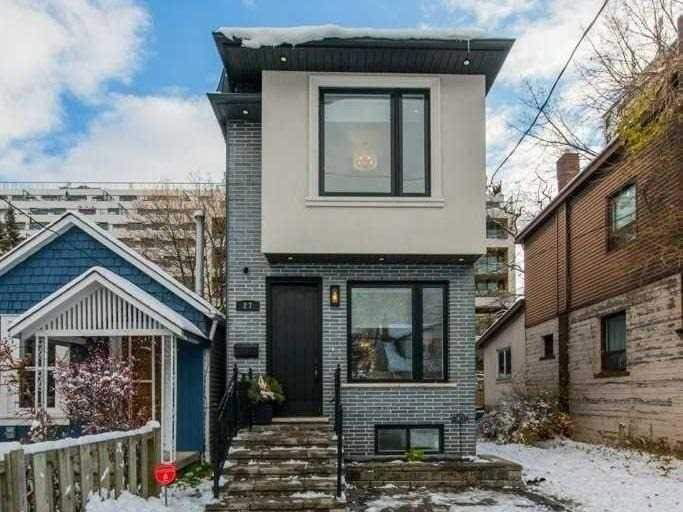Preview image for 27 Meadow Ave, Toronto