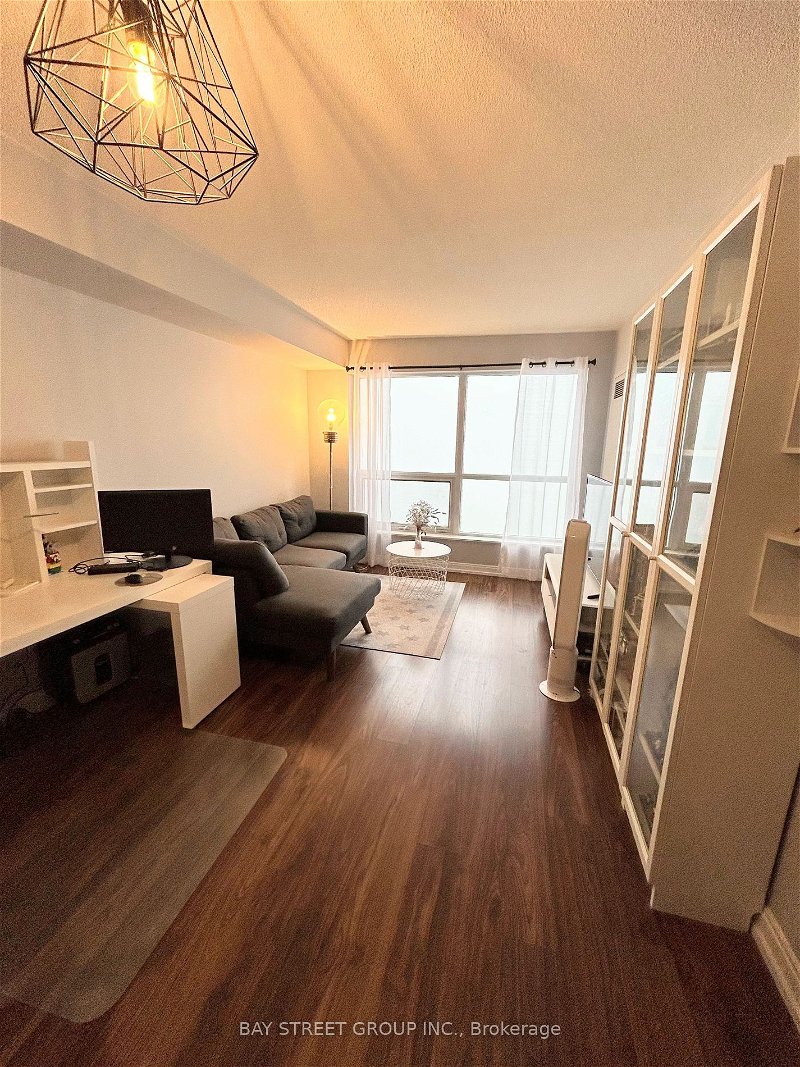 Preview image for 151 Village Green Sq #1710, Toronto