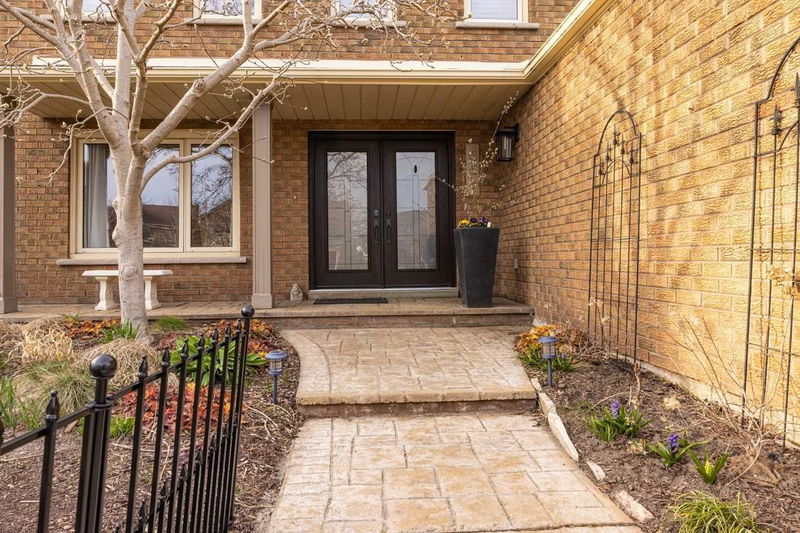 Preview image for 556 Ashfield Crt, Pickering