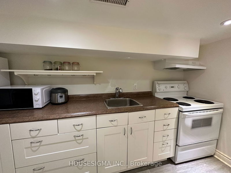 Preview image for 256 Woodbine Ave, Toronto