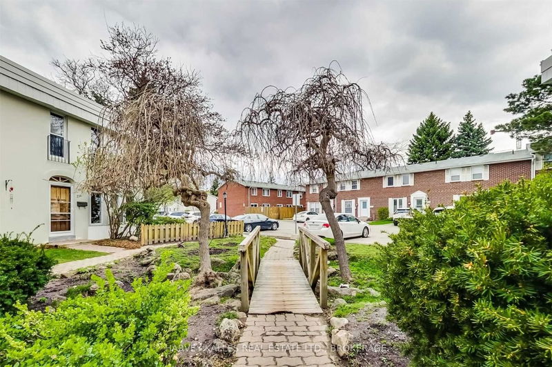 Preview image for 70 Cass Ave #213, Toronto