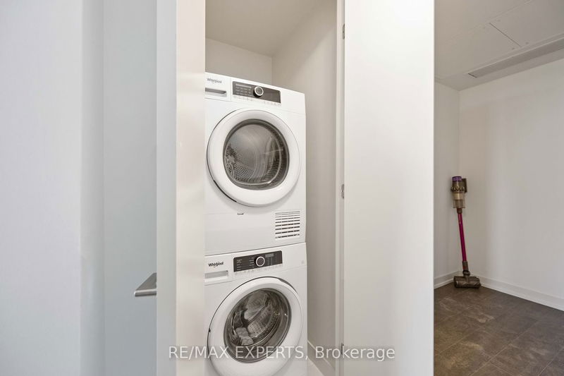 Preview image for 90 Glen Everest Rd #817, Toronto