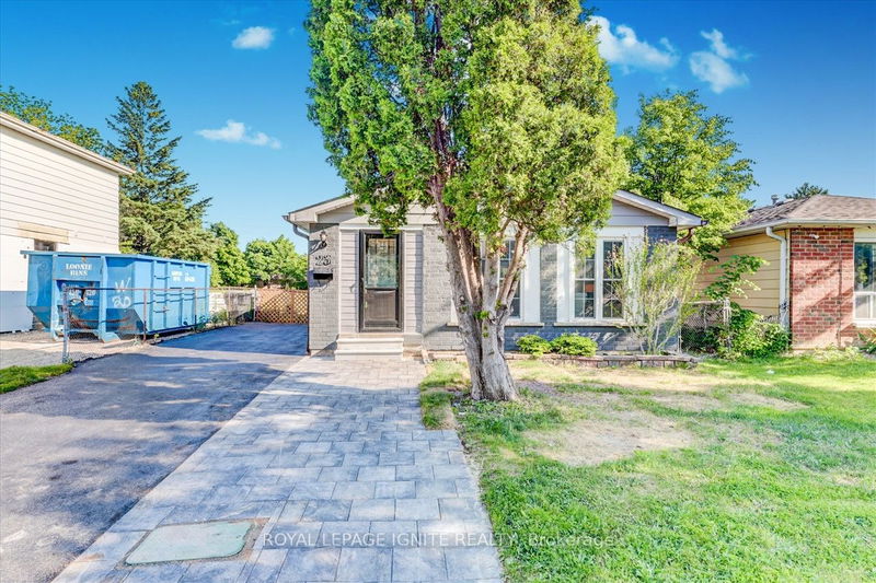 Preview image for 23 Gemshaw Cres, Toronto