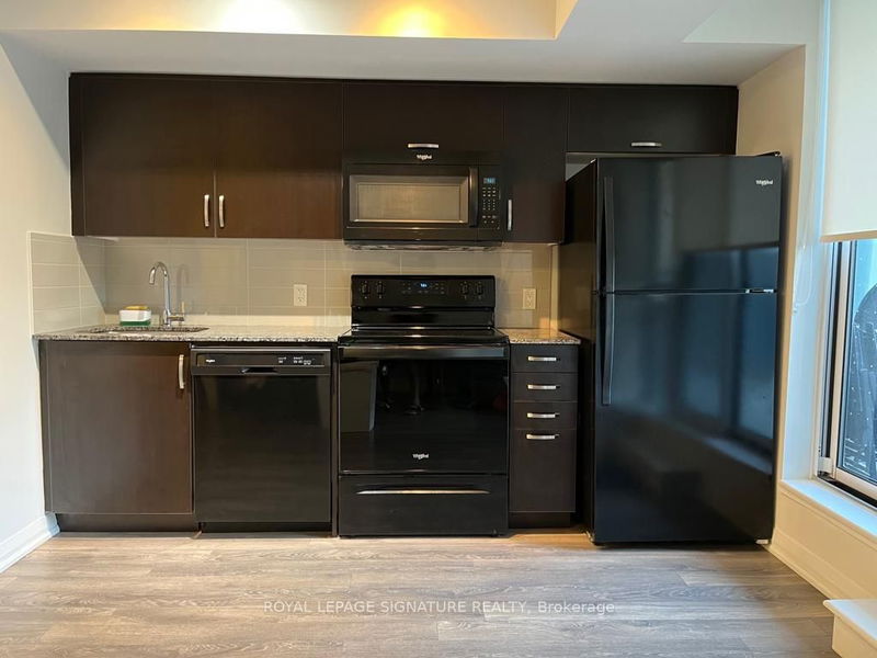 Preview image for 30 Meadowglen Pl #205, Toronto