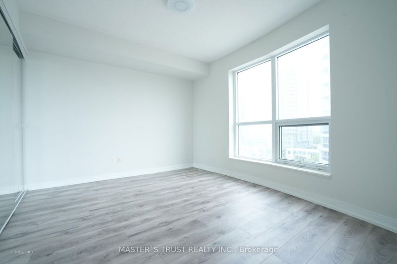 Preview image for 151 Village Green Sq #808, Toronto