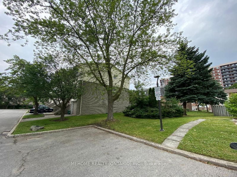 Preview image for 1280 Bridletowne Circ #112, Toronto